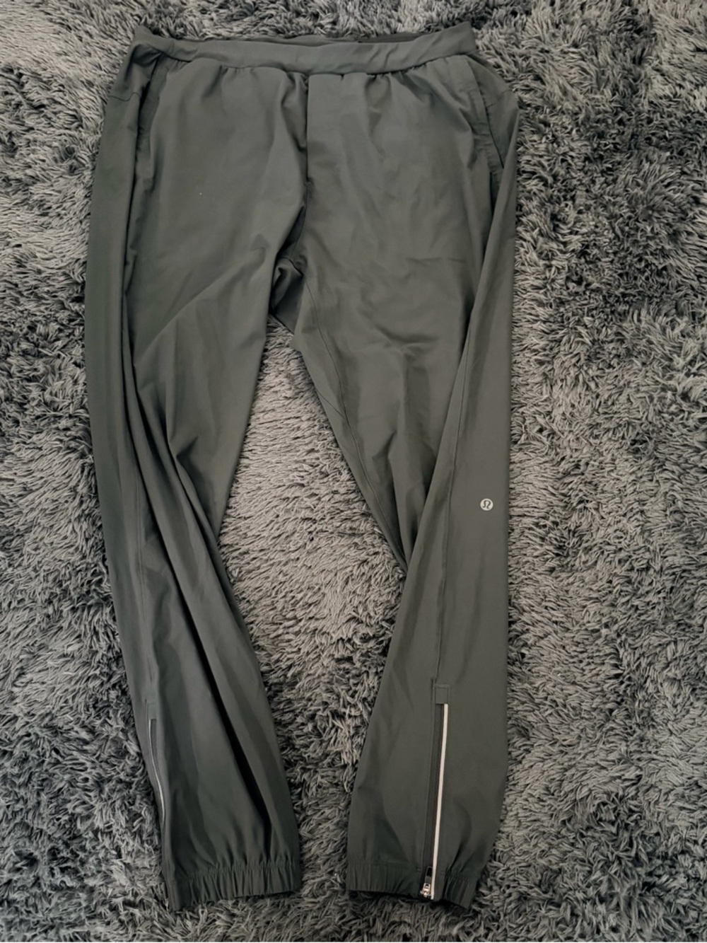 lululemon athletica Men’s Dark Gray Jogger Track Pants